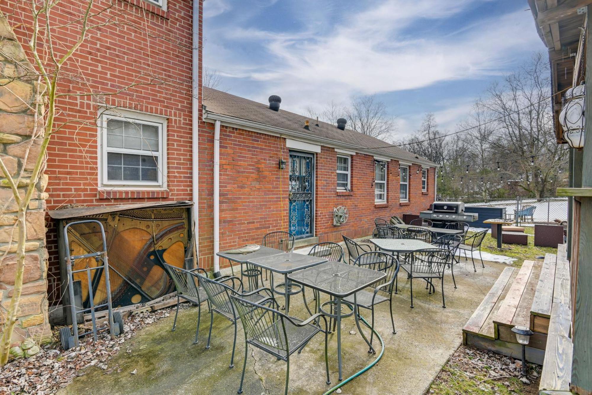 6 Mi To Downtown 70S-Themed Home In Nashville! Eksteriør billede