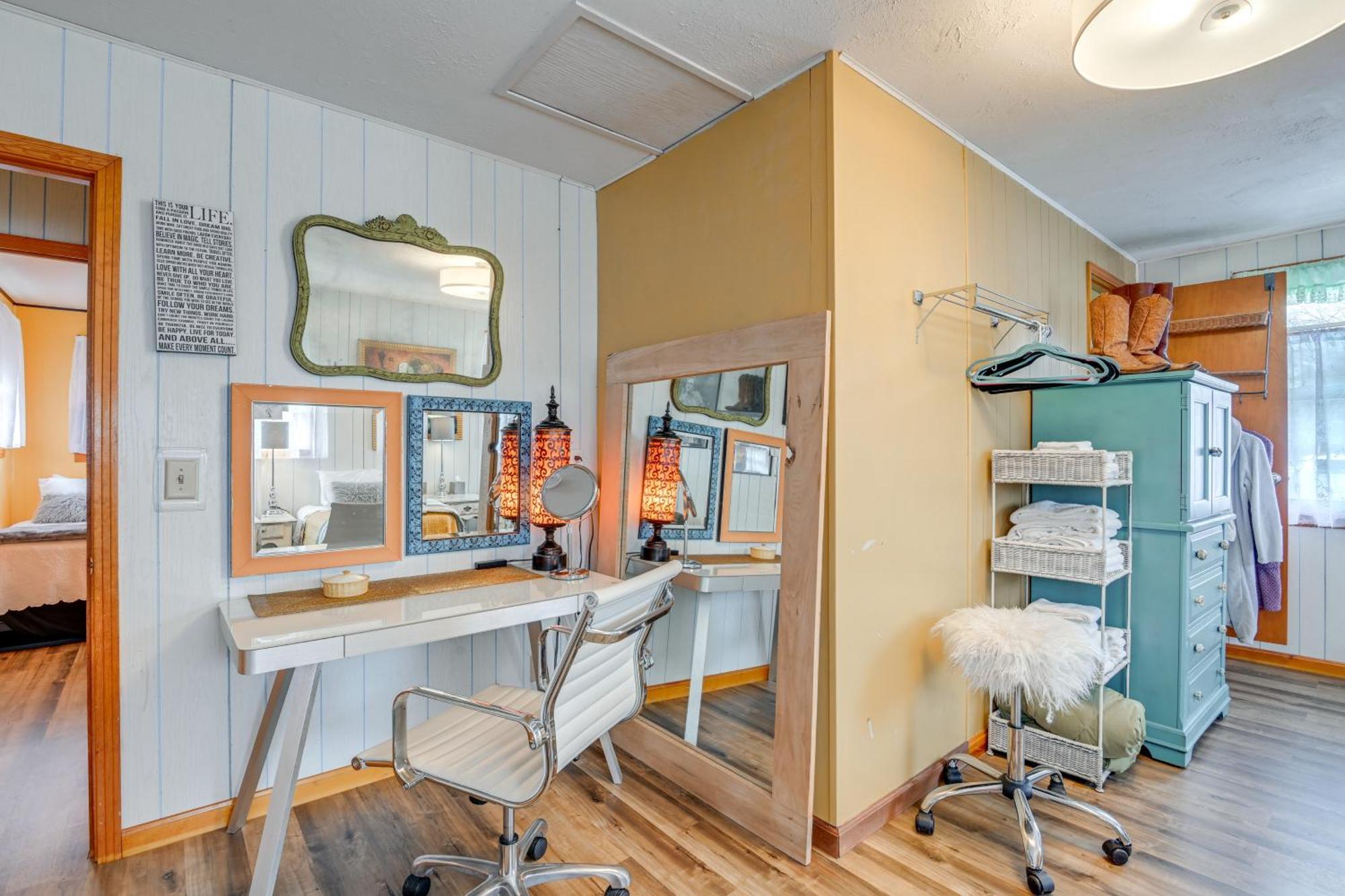 6 Mi To Downtown 70S-Themed Home In Nashville! Eksteriør billede