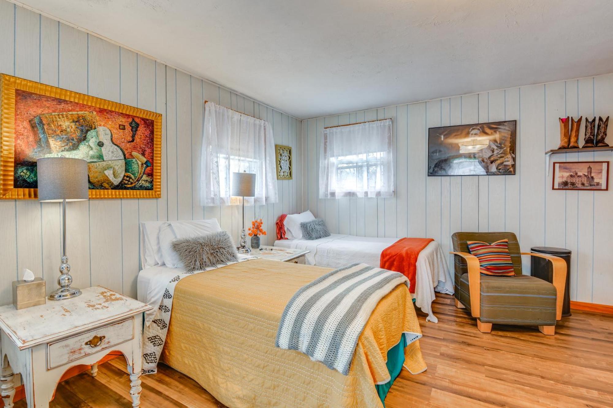 6 Mi To Downtown 70S-Themed Home In Nashville! Eksteriør billede