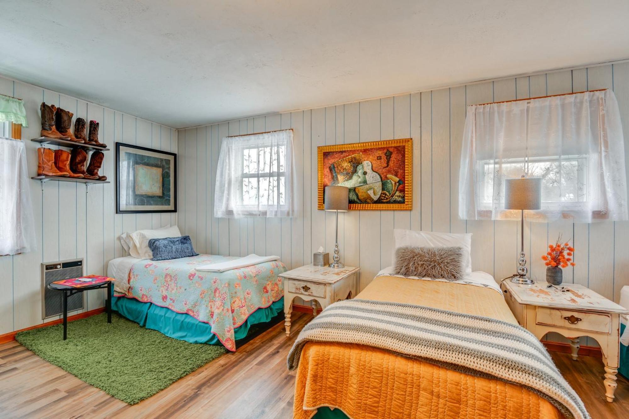 6 Mi To Downtown 70S-Themed Home In Nashville! Eksteriør billede